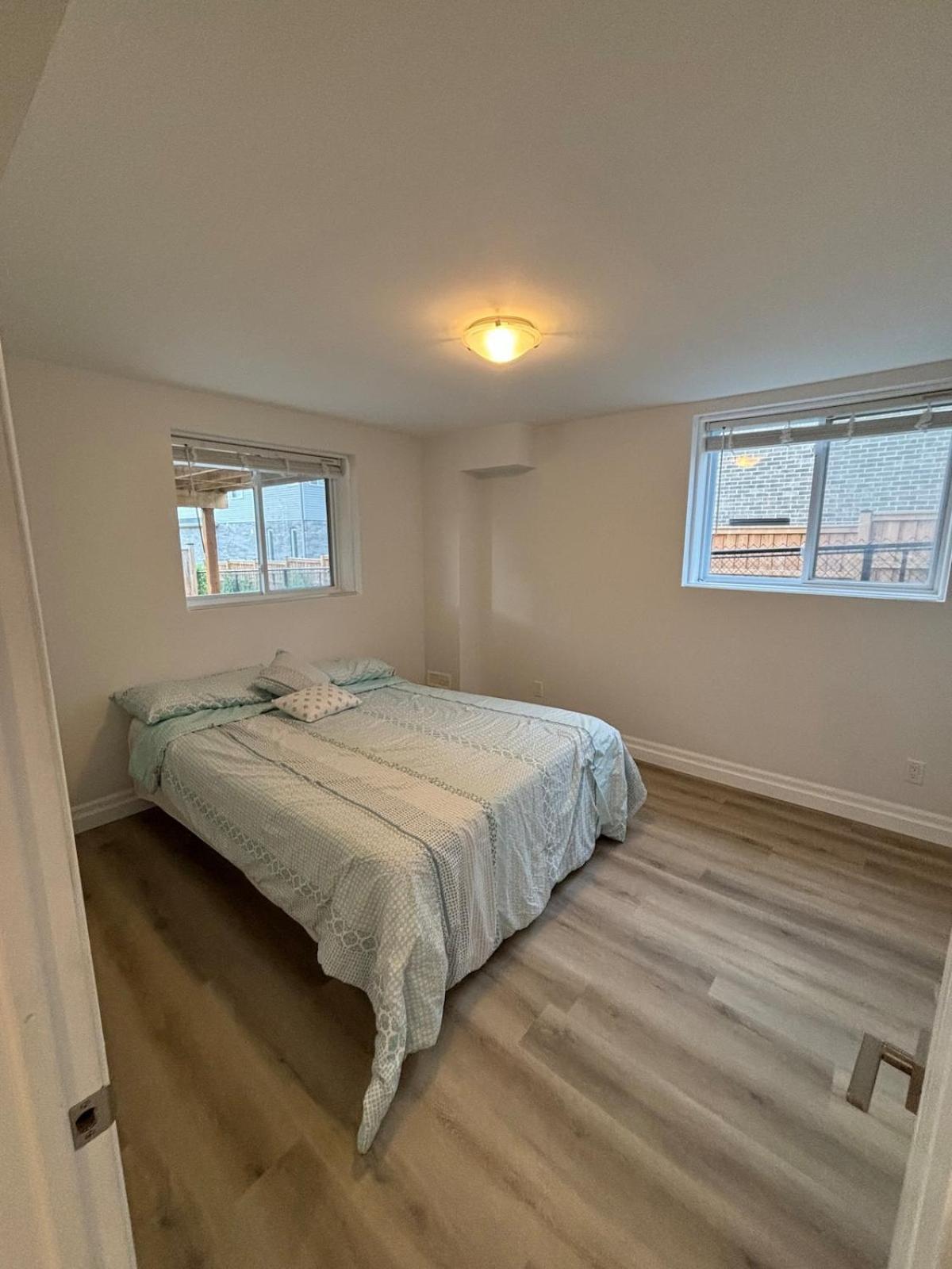 One-Bedroom Unit At Vista Hill 滑铁卢 外观 照片